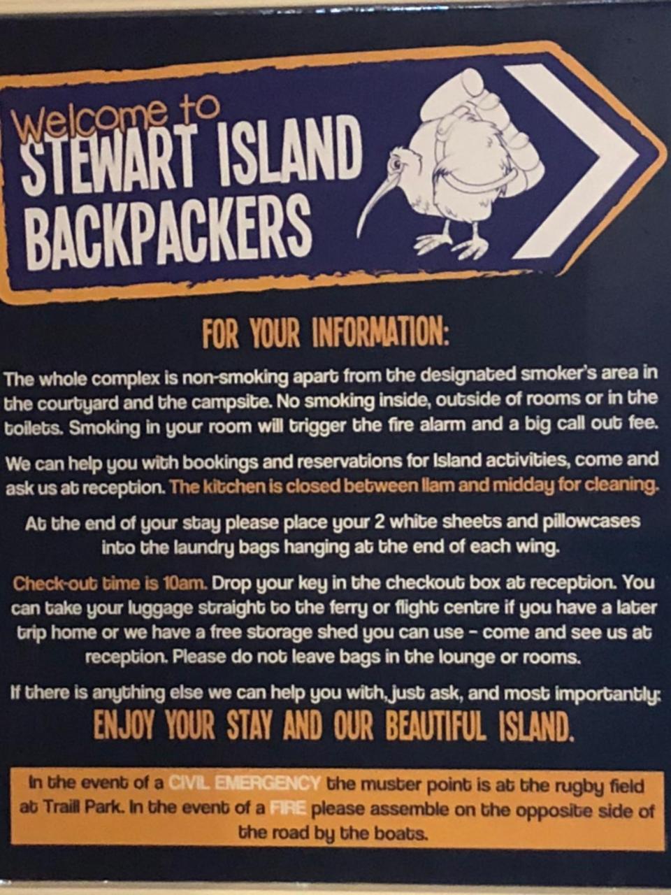 Hostel Stewart Island Backpackers Half-moon Bay Exterior foto